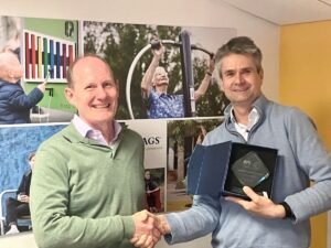 F56A-andyyates-award-300x225.jpg